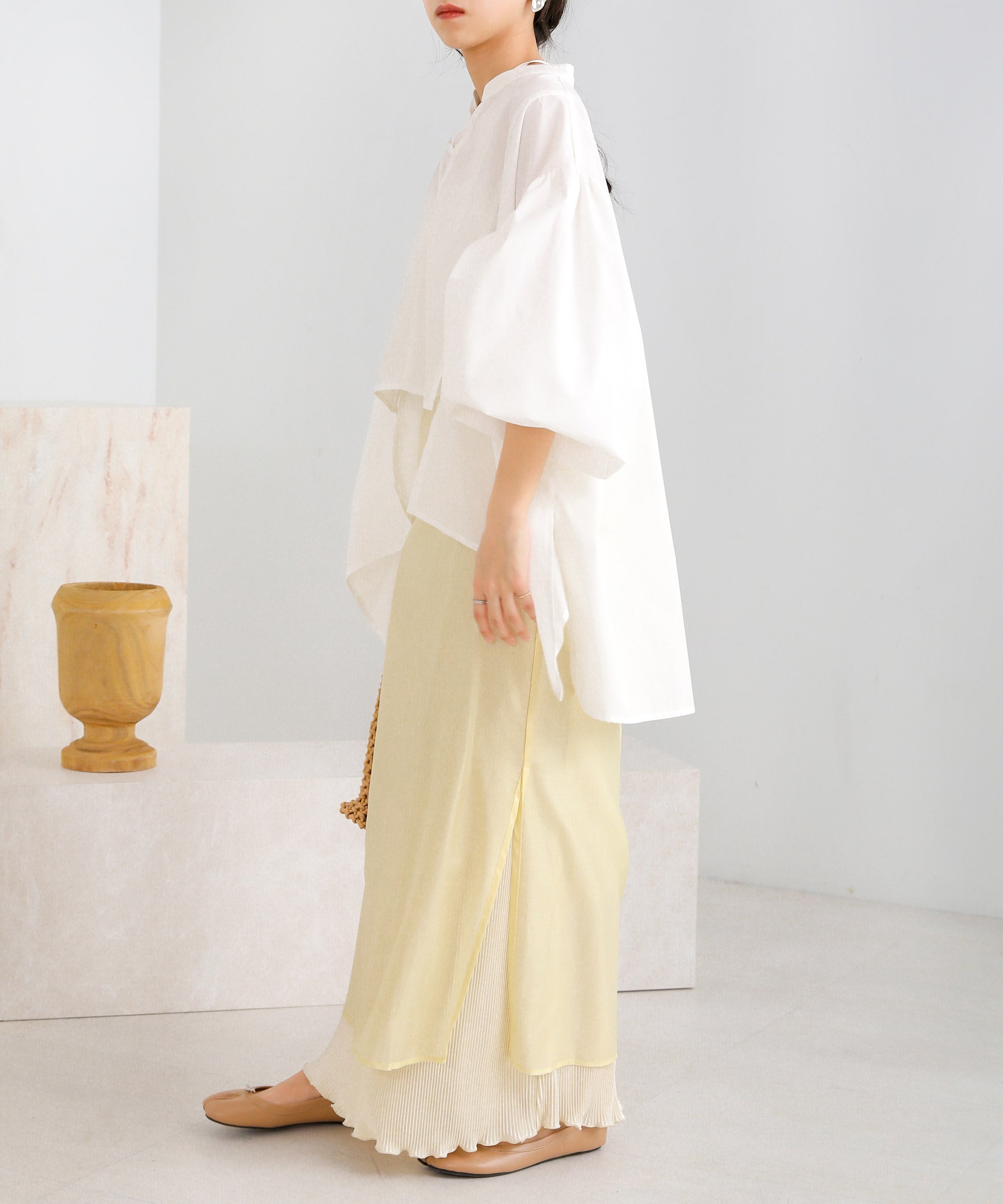 REVERSIBLE SHEER PLEATED SKIRT