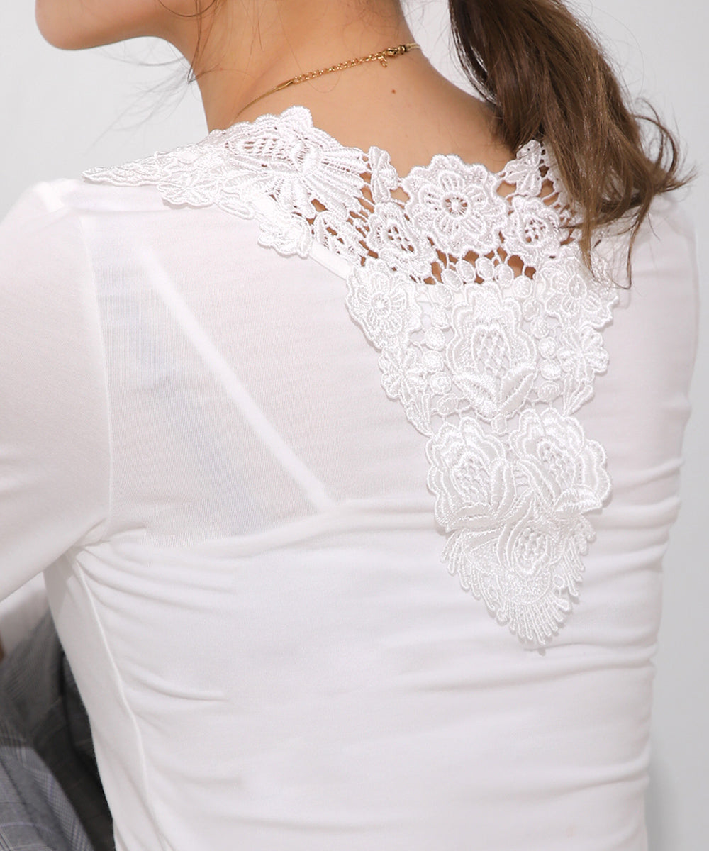 BACKモチーフレース付ロンT