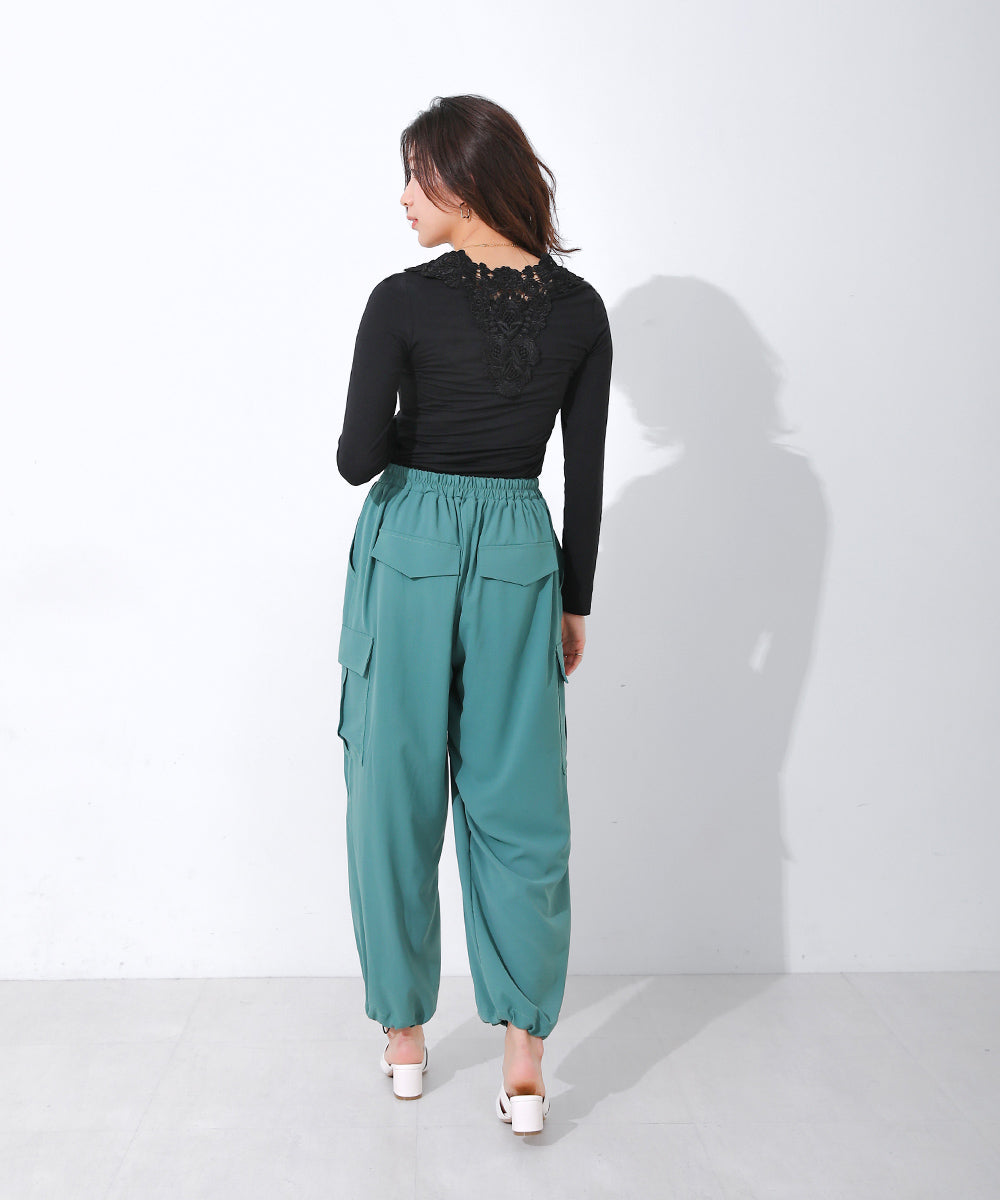 BACKモチーフレース付ロンT