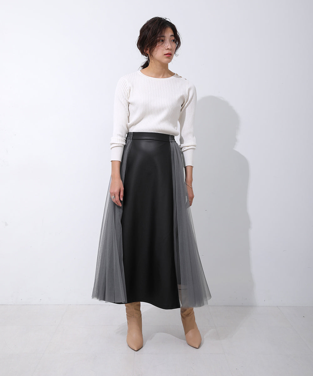 レザードッキングフレアスカート