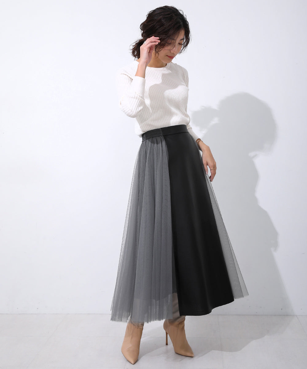 レザードッキングフレアスカート