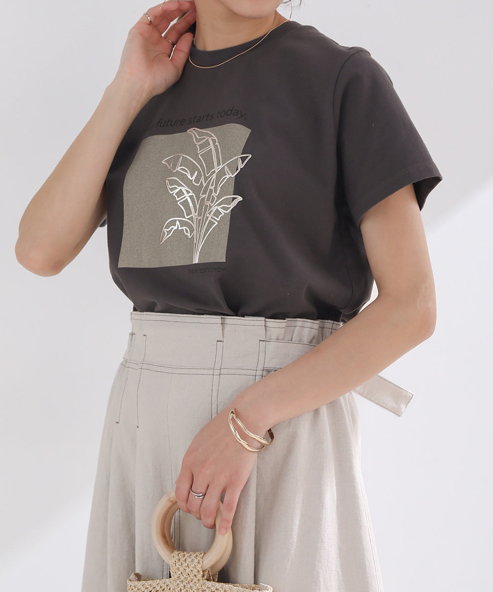 BouJeloud 発泡箔リーフプリントTシャツ