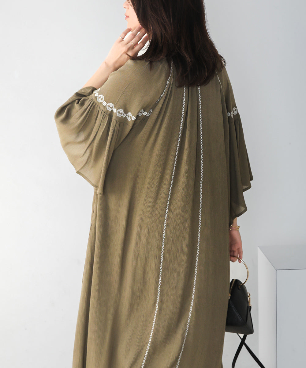 BouJeloud レーヨンクレープ刺繍ワンピース