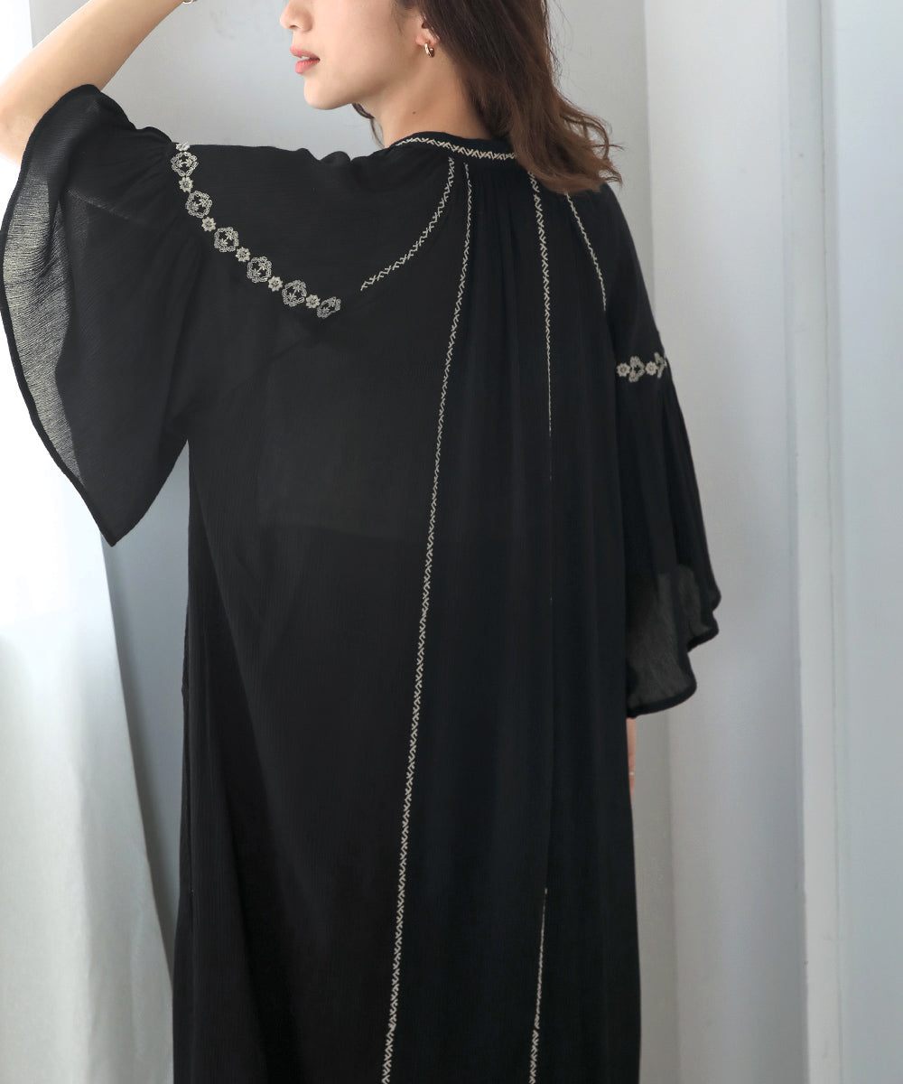 BouJeloud レーヨンクレープ刺繍ワンピース
