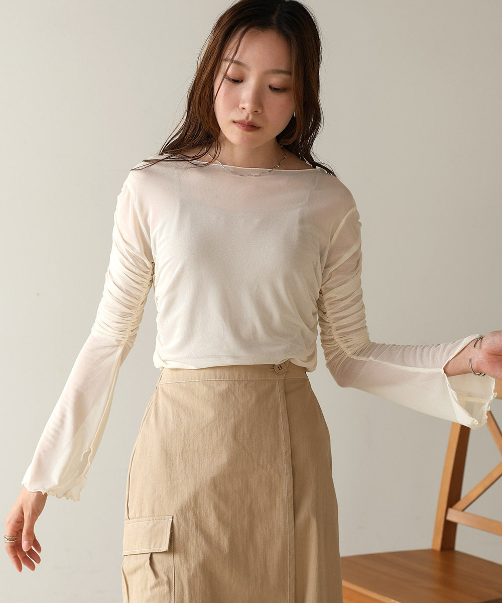 チュールギャザーフレアースリーブトップス