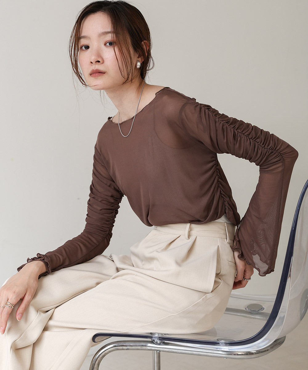 チュールギャザーフレアースリーブトップス