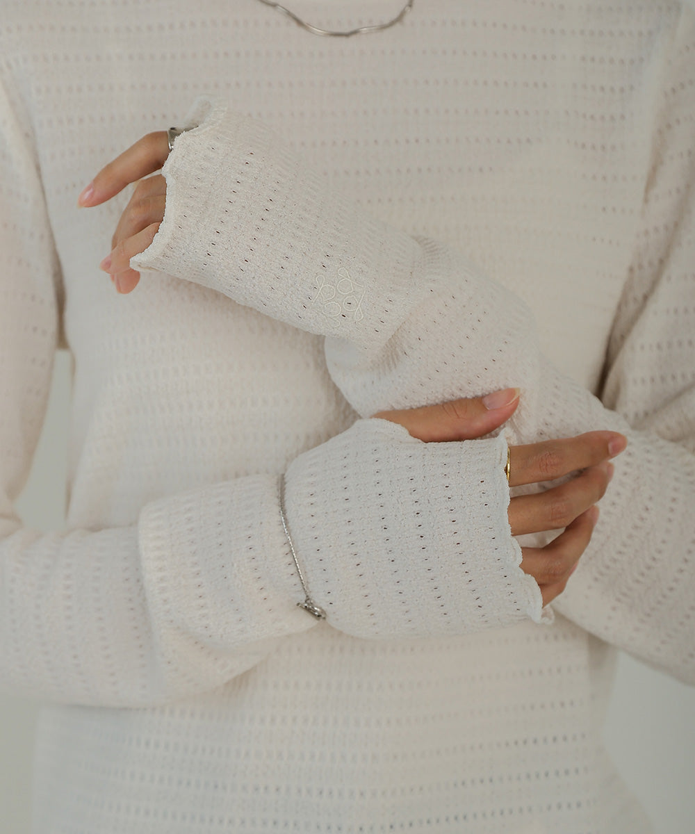 Bab ハイネック指ぬき刺繍カットソー