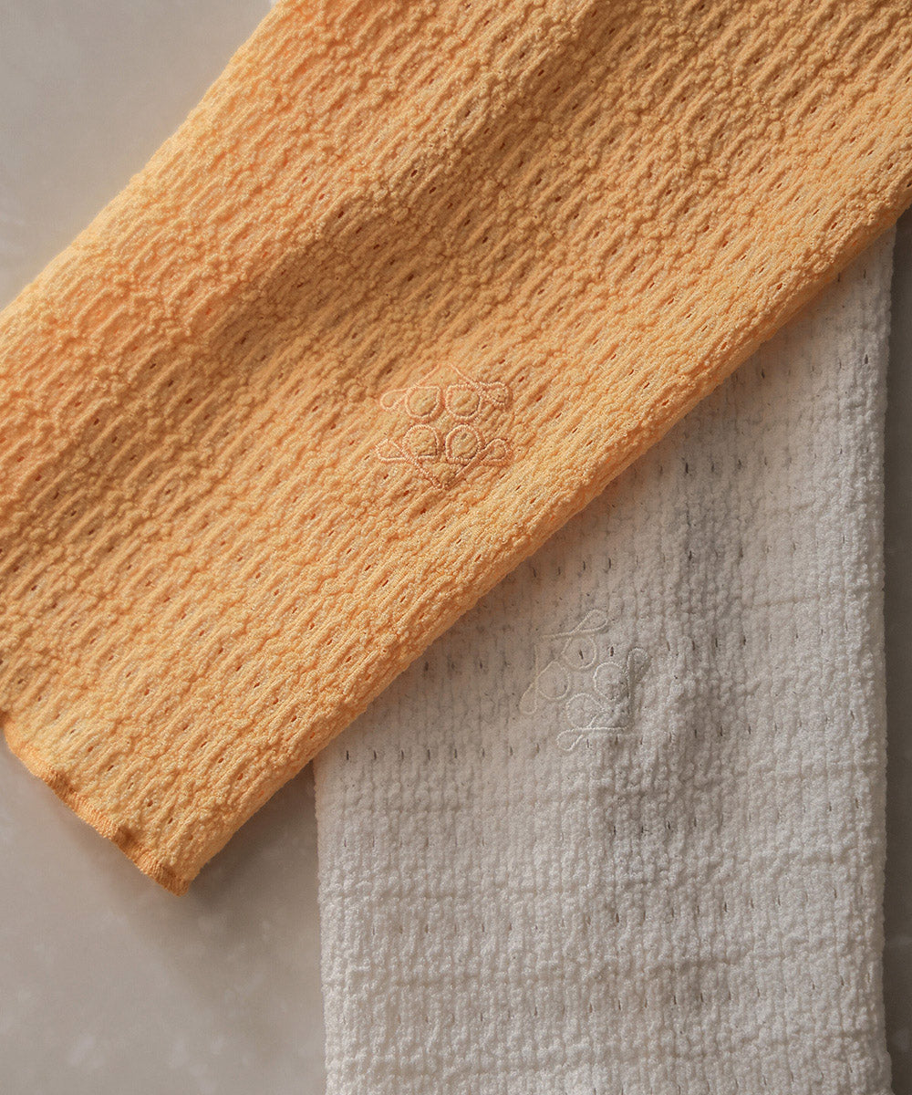 Bab ハイネック指ぬき刺繍カットソー