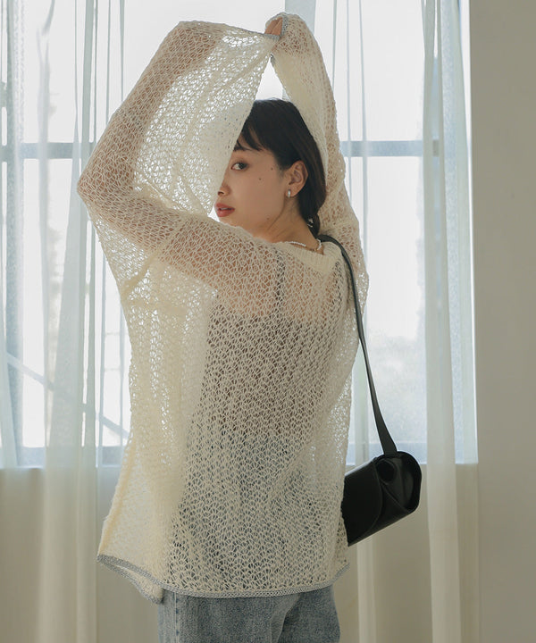 透かし編みニットトップス