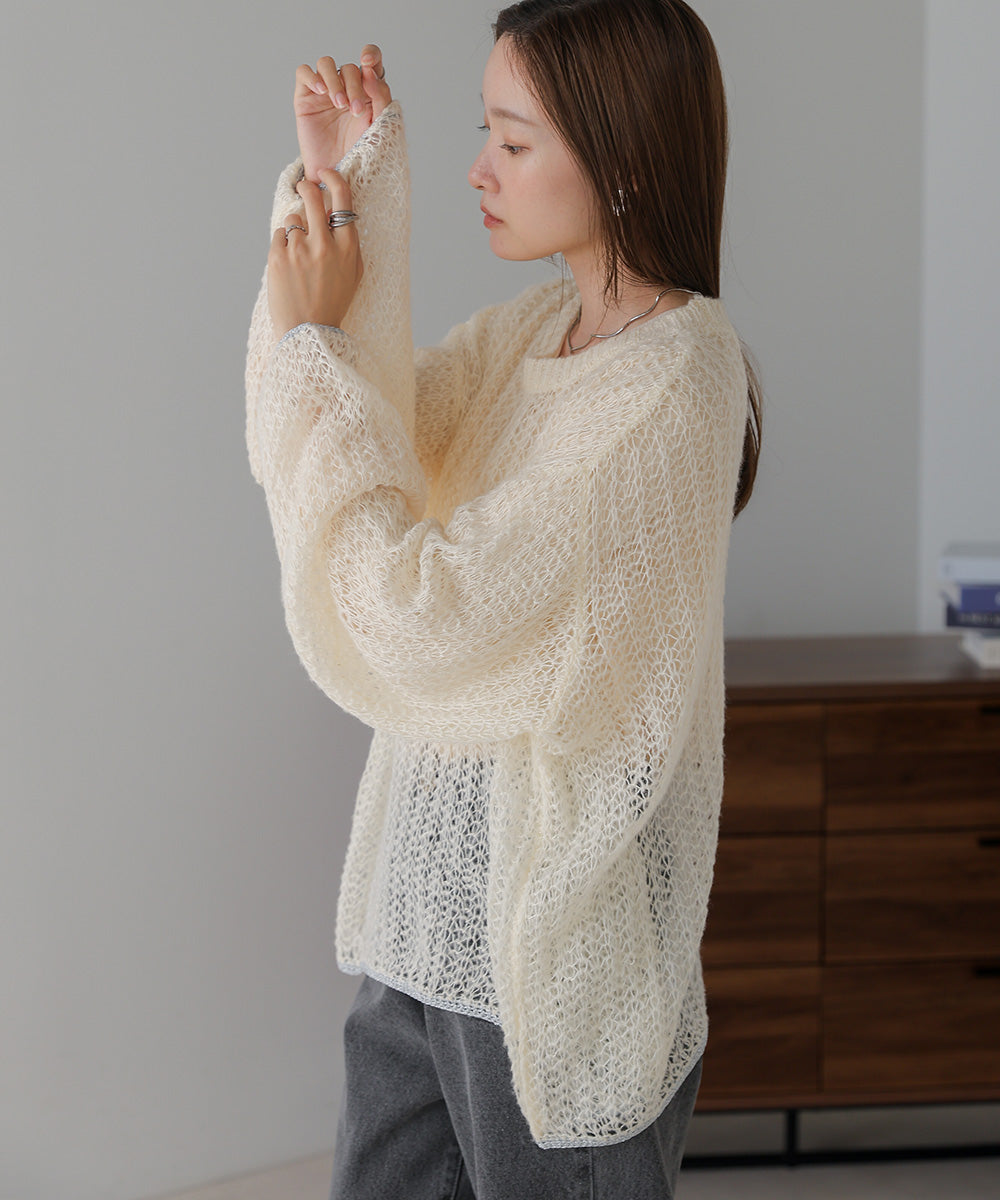 透かし編みニットトップス