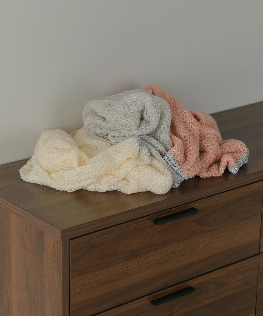 透かし編みニットトップス