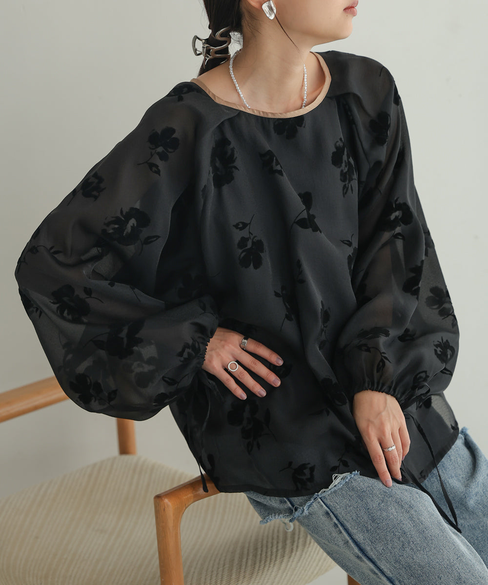Bab シアーフロッキーフラワーブラウス