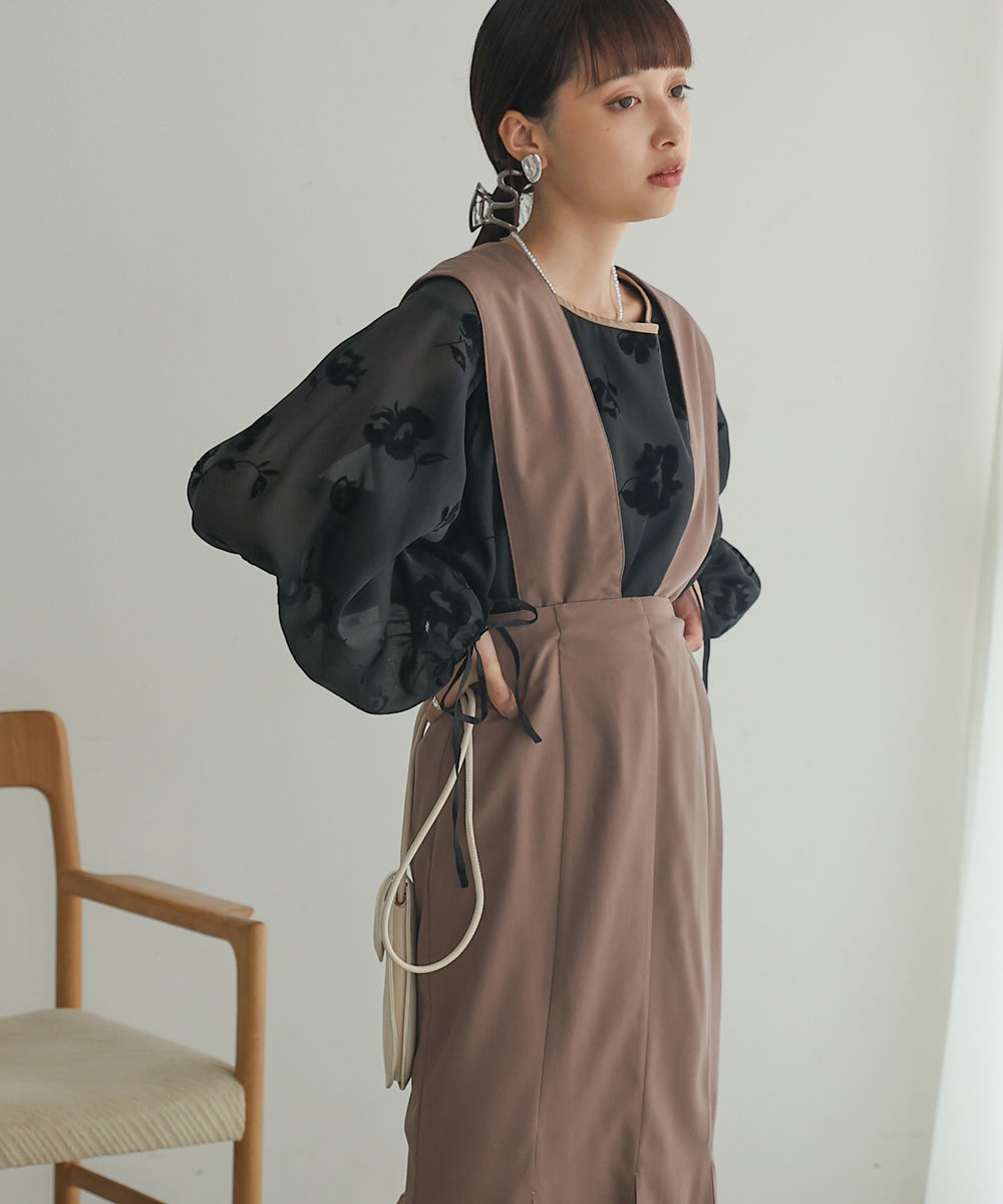 Bab シアーフロッキーフラワーブラウス
