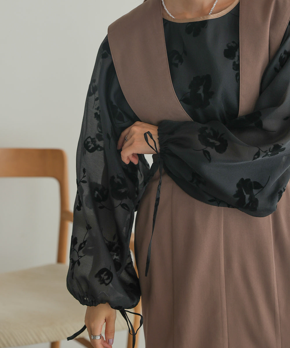 Bab シアーフロッキーフラワーブラウス