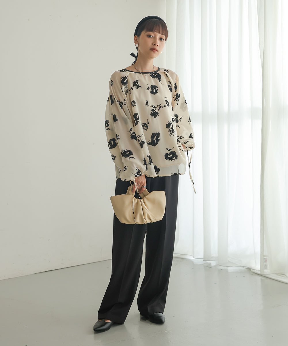 Bab シアーフロッキーフラワーブラウス