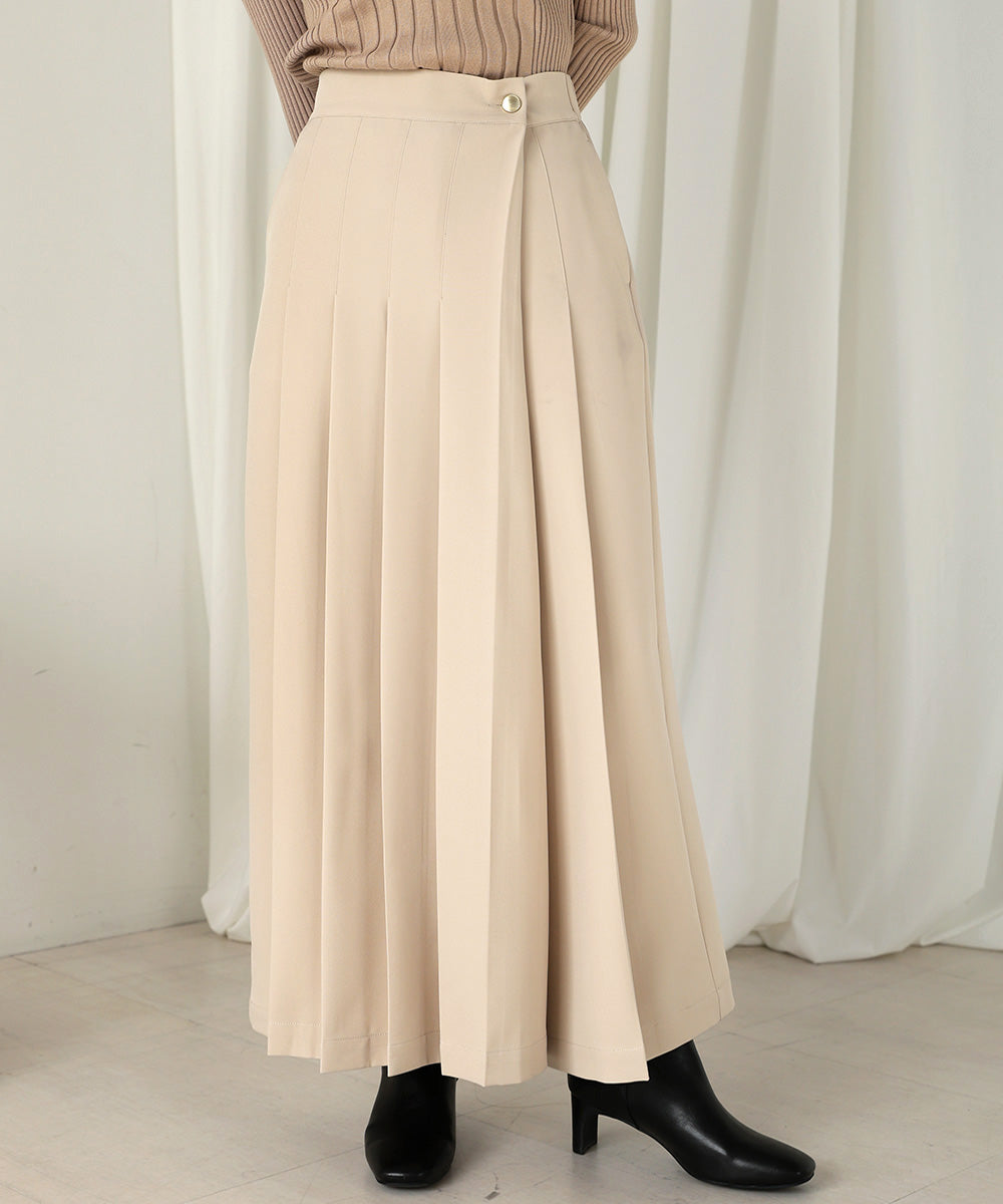 フロントプリーツパンツ