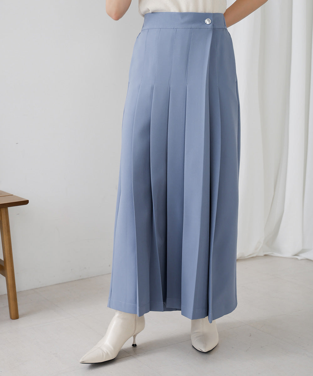 フロントプリーツパンツ