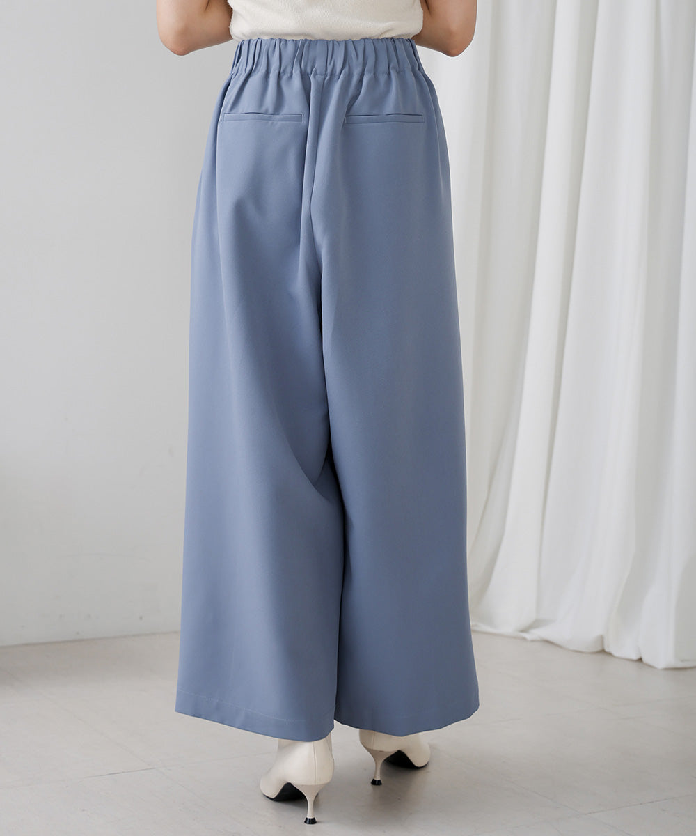 フロントプリーツパンツ