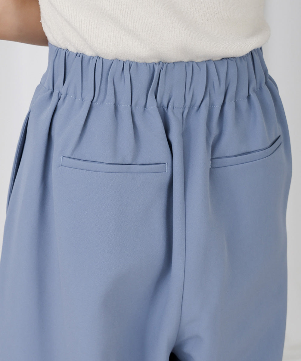 フロントプリーツパンツ