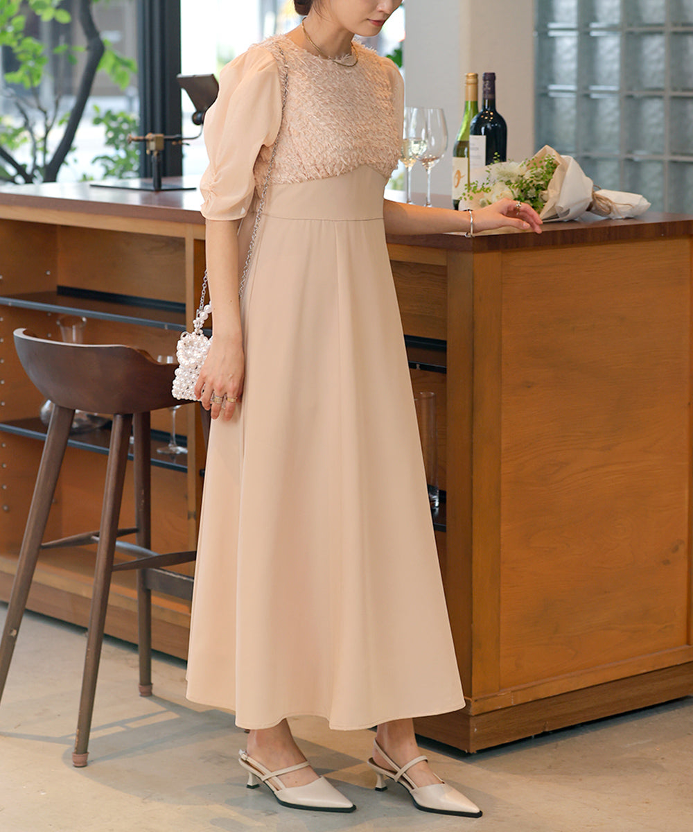 【オケージョンドレス/結婚式/2サイズ展開/SET ITEM/インナー付き/裏地付き】シャギー切替フレアーラインワンピース