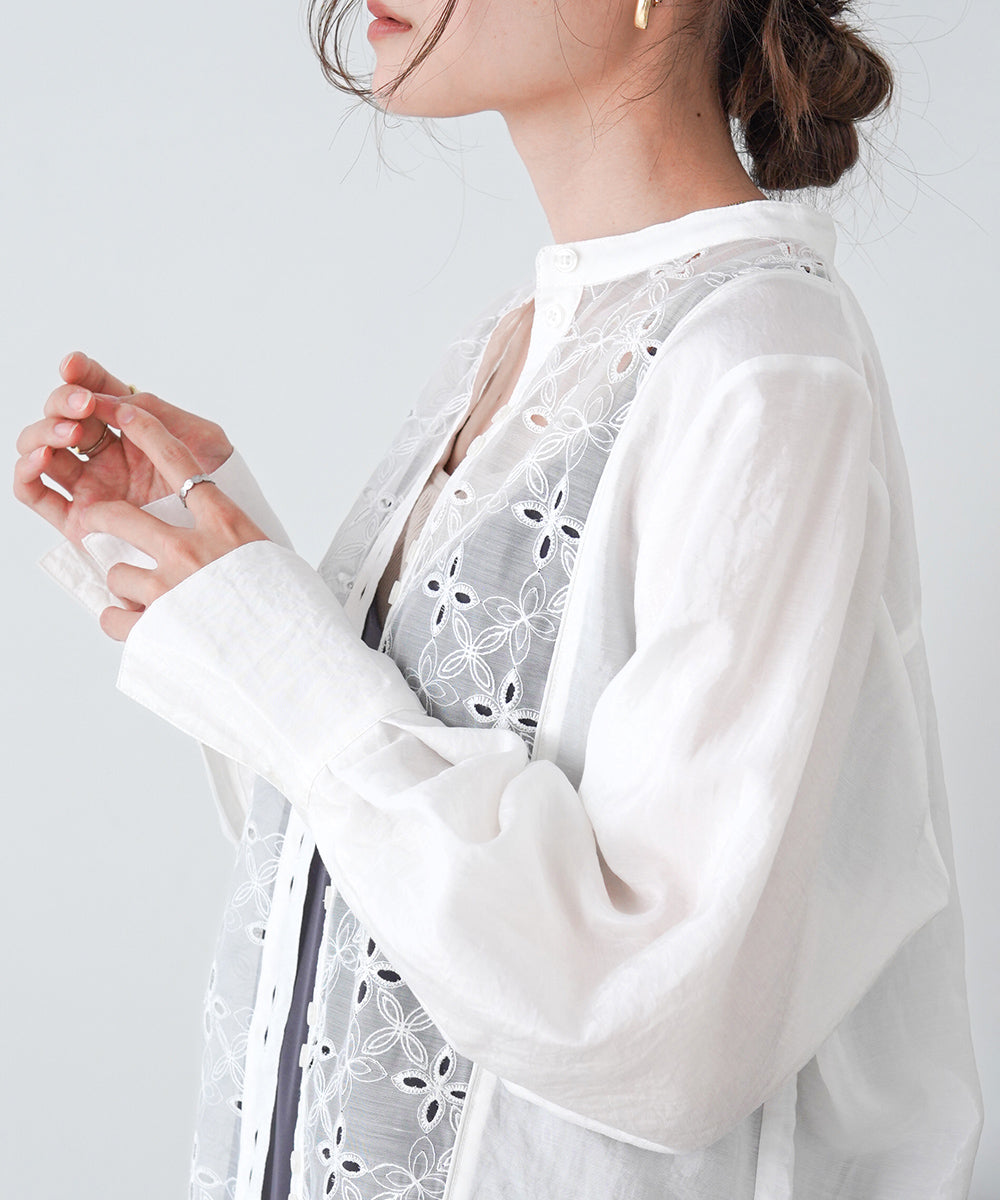 フロント刺繍レースブラウス