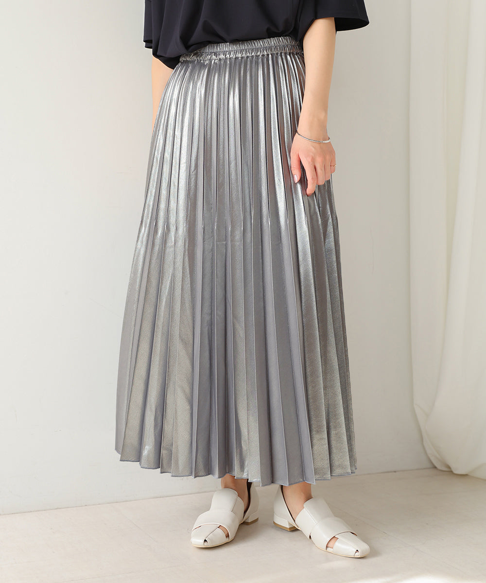 チンツ加工プリーツスカート