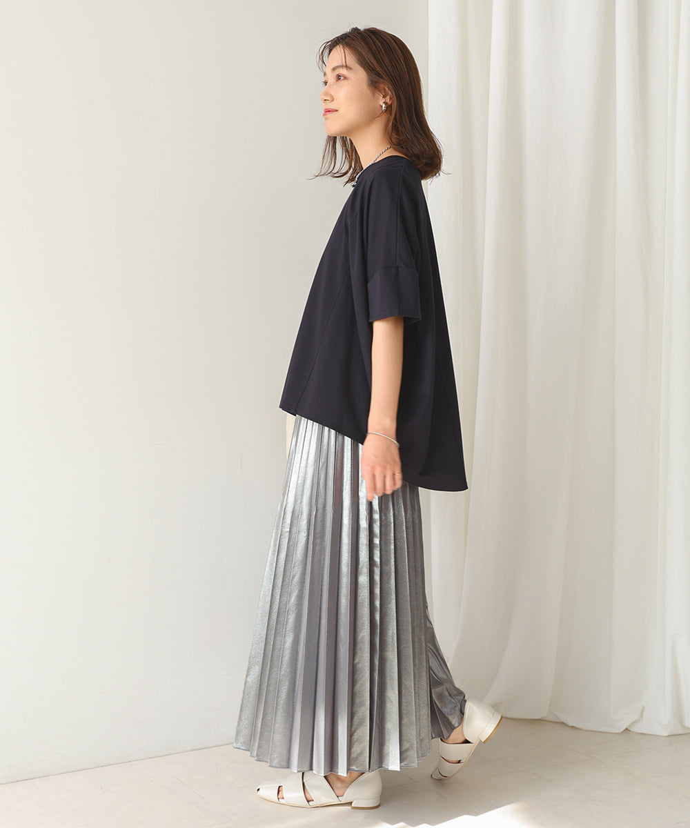 チンツ加工プリーツスカート