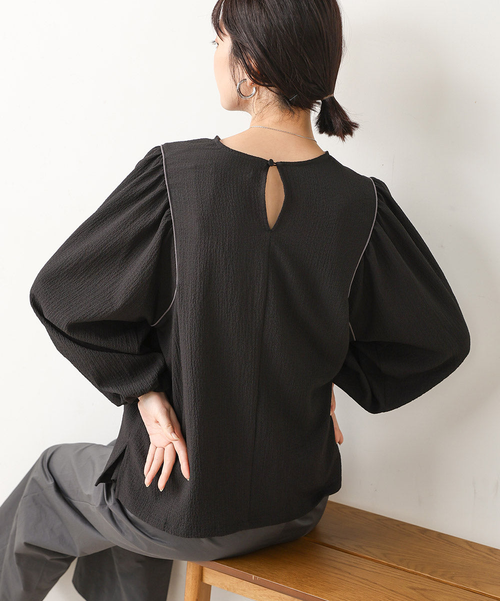 リップル加工パイピングブラウス