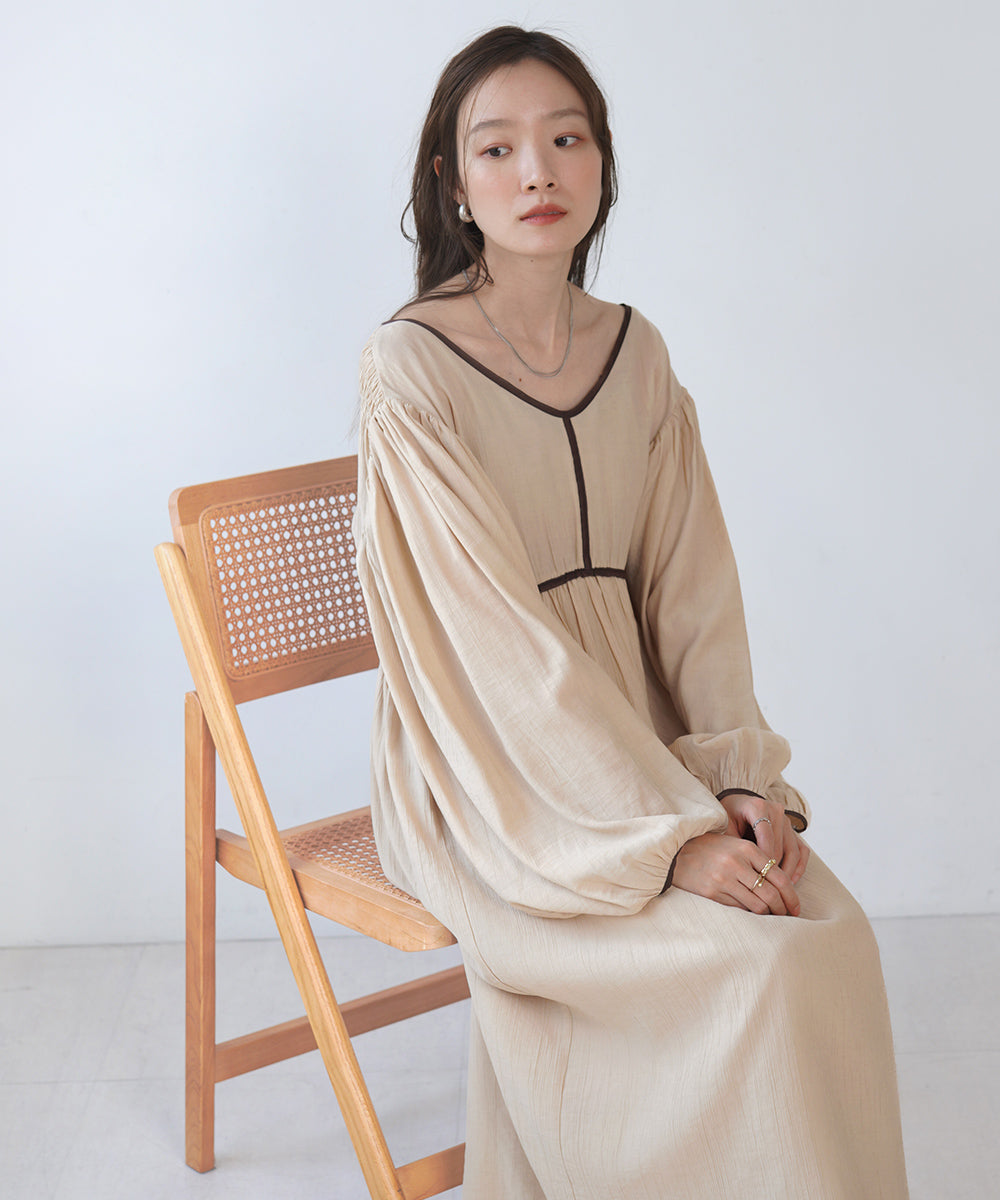 【低身長向けサイズあり】袖ボリュームパイピングワンピース