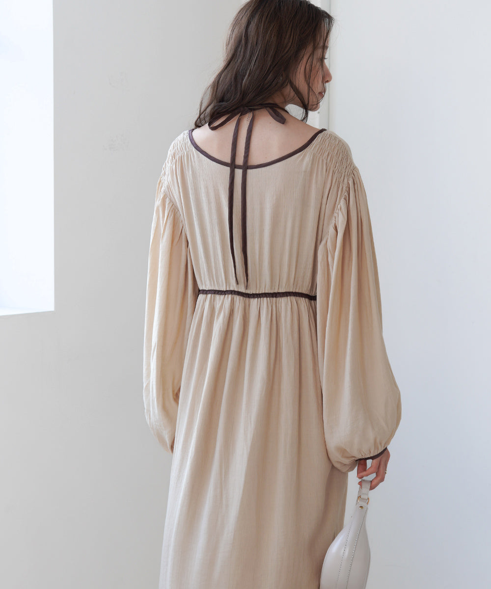 【低身長向けサイズあり】袖ボリュームパイピングワンピース
