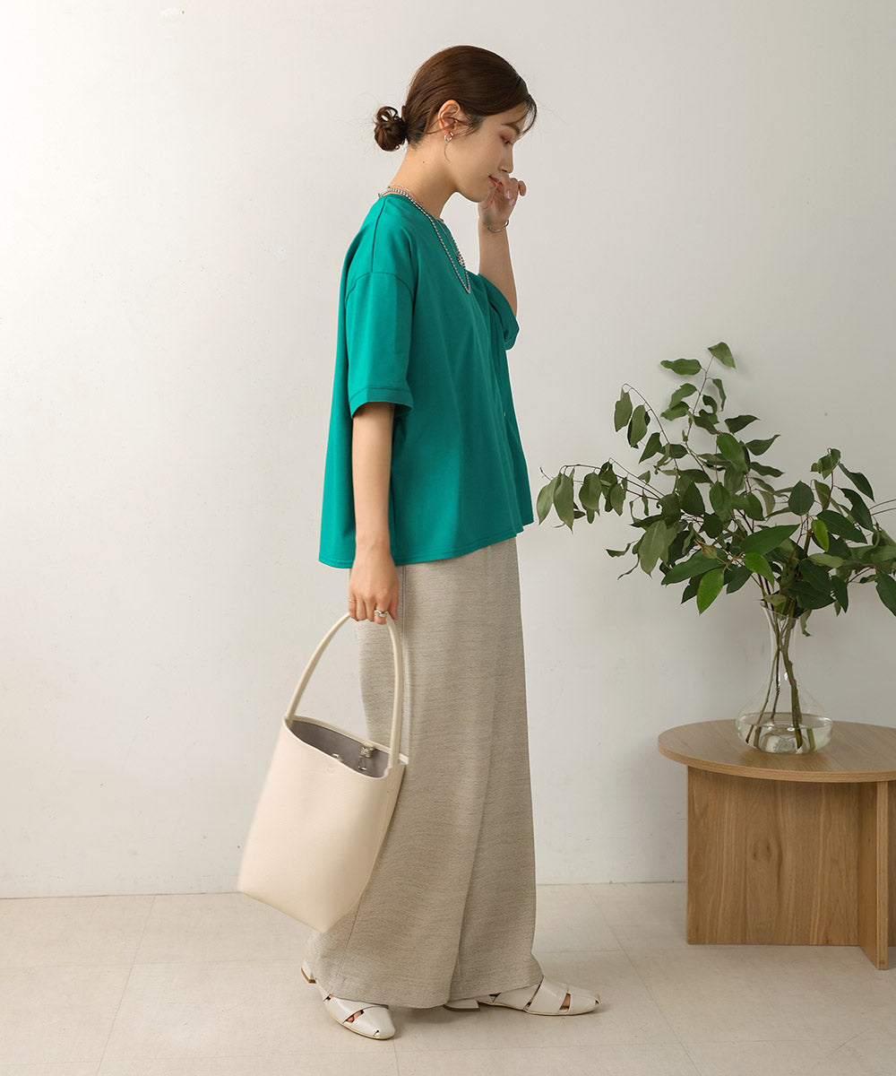 ロゴテープカットソー