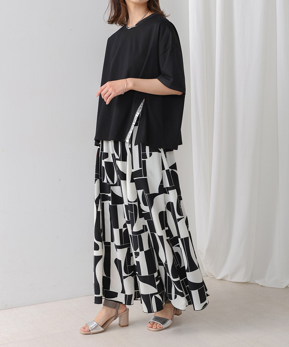 ロゴテープカットソー