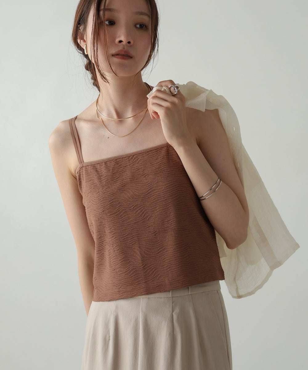 【S・Mサイズ展開】カップ付キショート丈ジャガードキャミソール