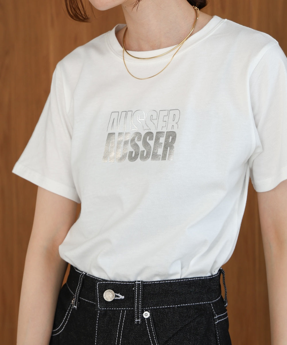 シルバーロゴプリントTシャツ