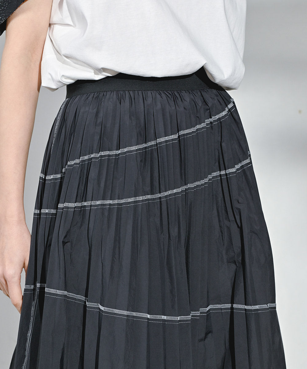 プリーツエアリースカート