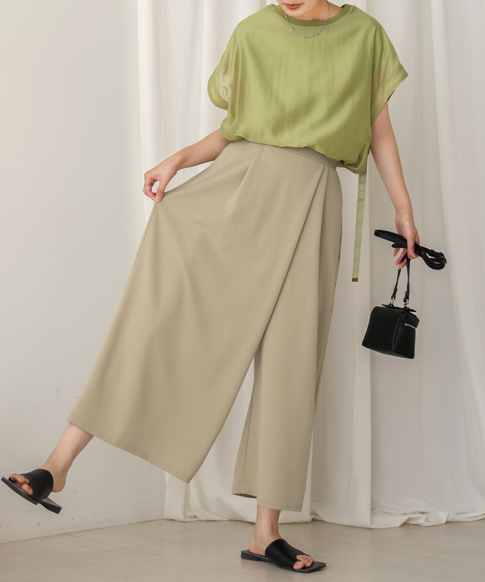 仮撚りタックストレートパンツ