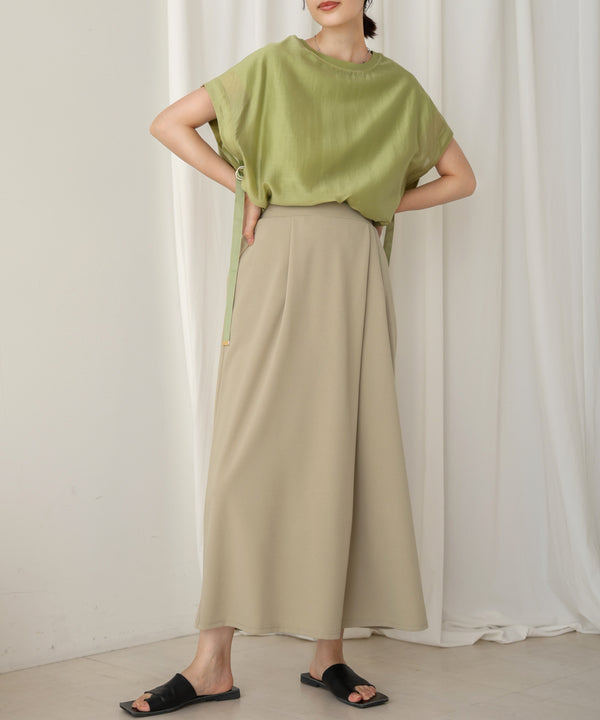 仮撚りタックストレートパンツ