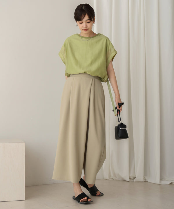 仮撚りタックストレートパンツ