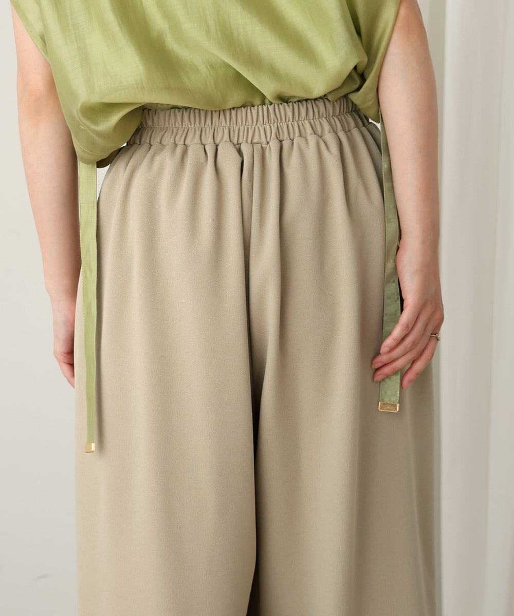 仮撚りタックストレートパンツ