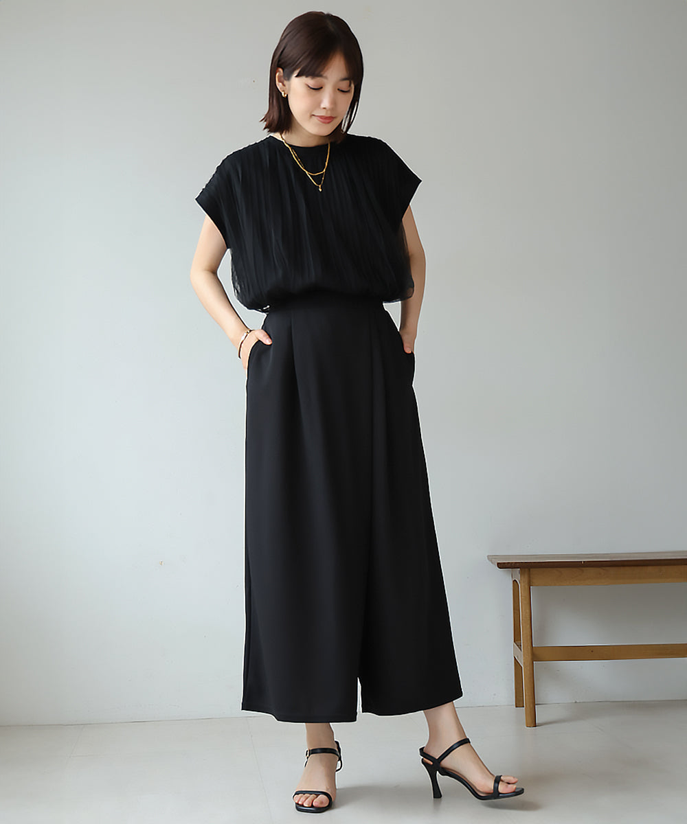 仮撚りタックストレートパンツ