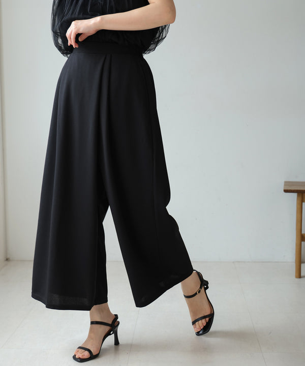 仮撚りタックストレートパンツ