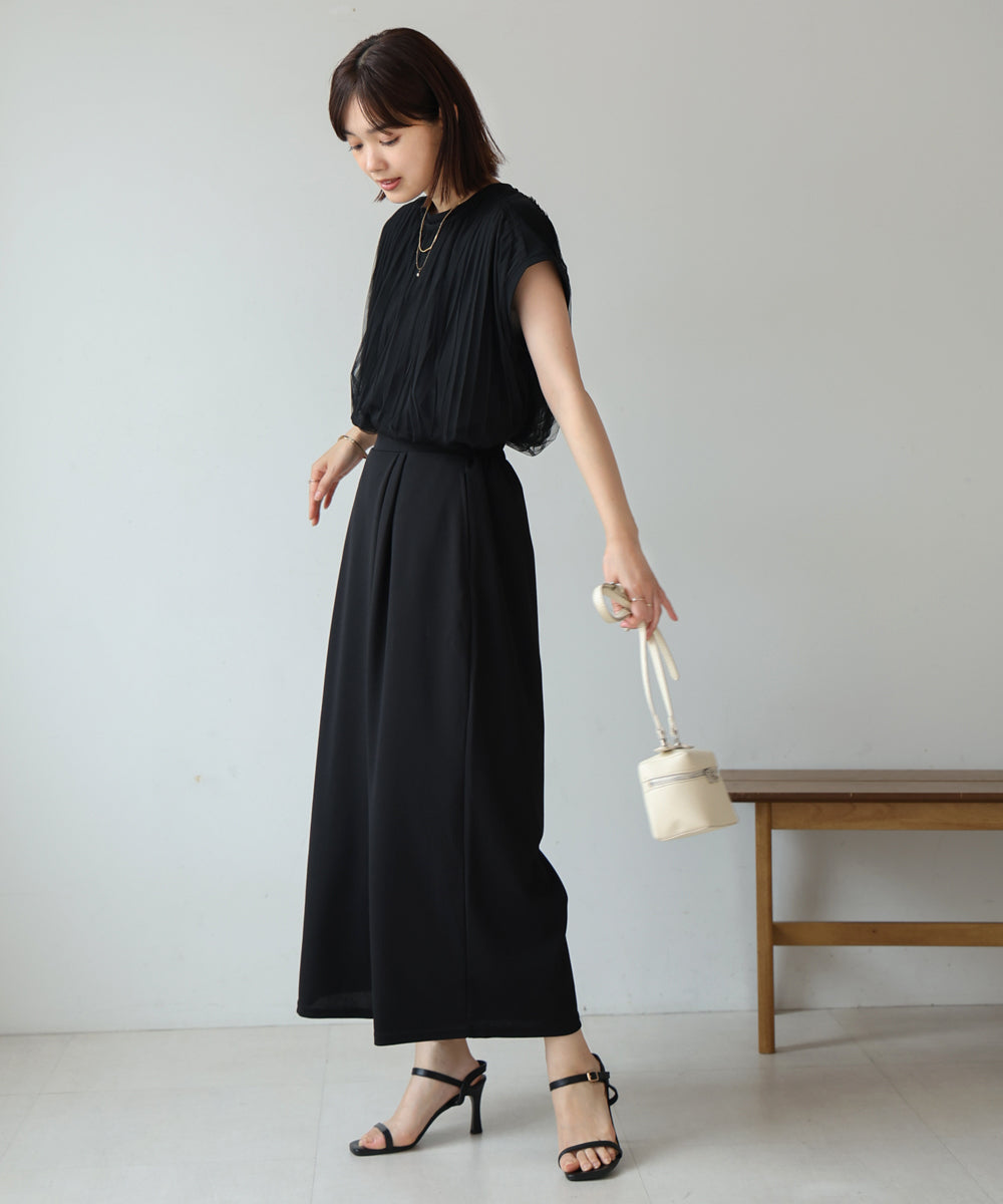 仮撚りタックストレートパンツ