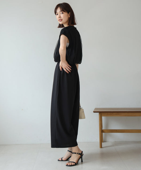 仮撚りタックストレートパンツ