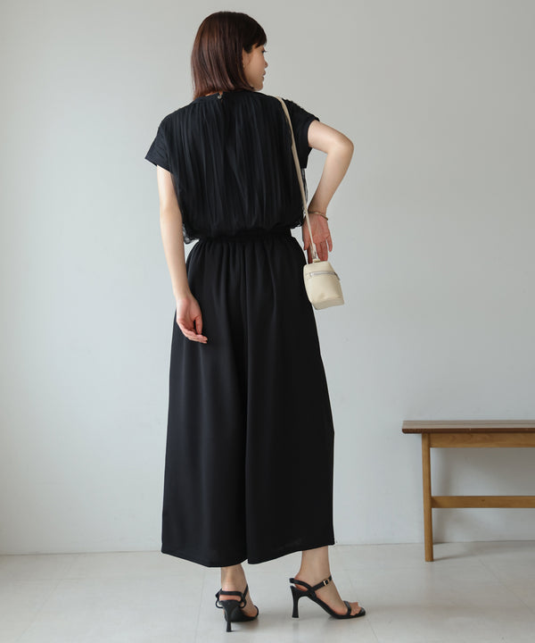 仮撚りタックストレートパンツ