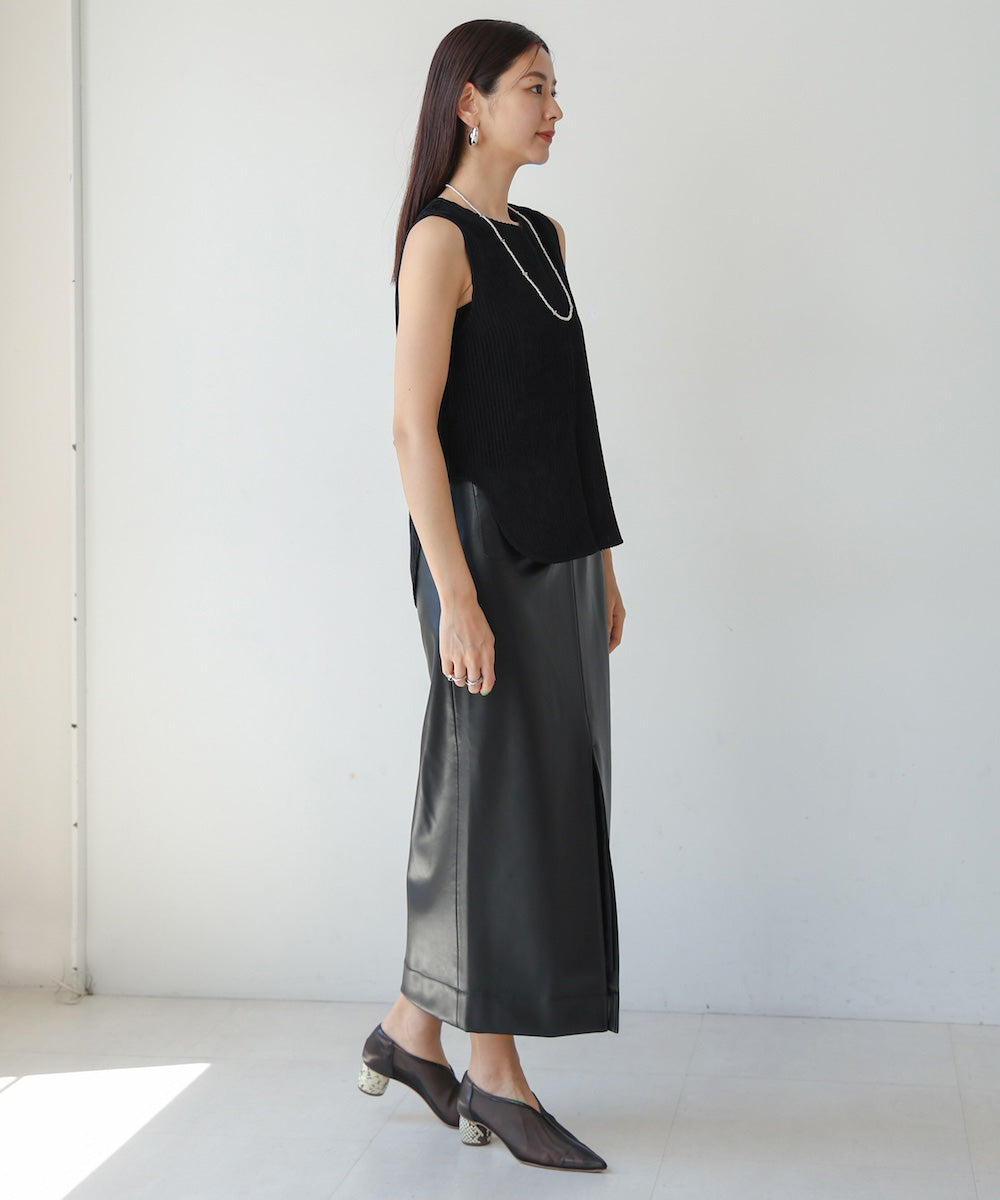 SHEER SLEEVELESS TOP