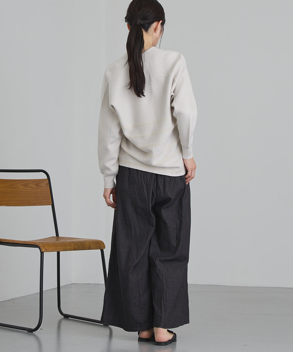 ラメボーダーVネックニット