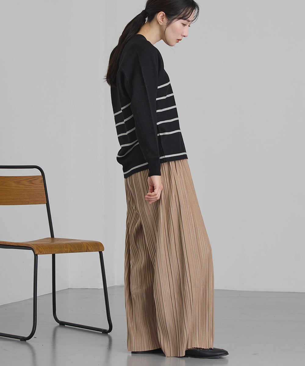 ラメボーダーVネックニット