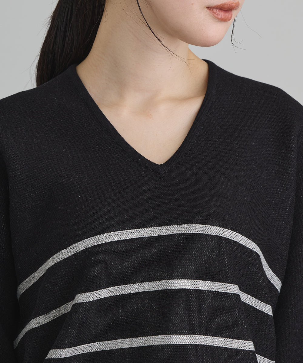 ラメボーダーVネックニット