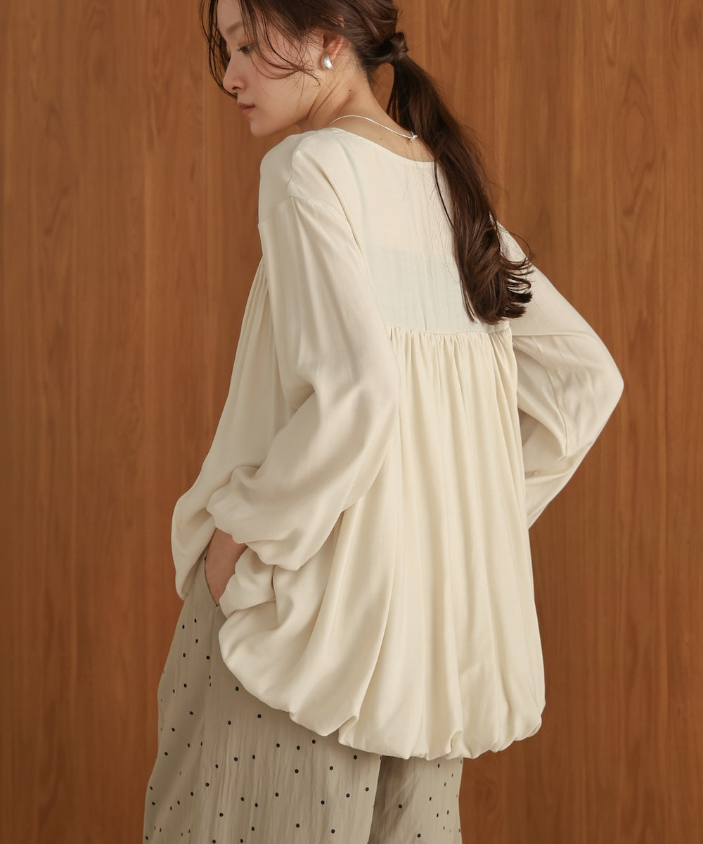 バルーンデザインブラウス