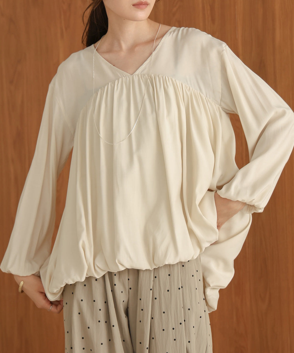 バルーンデザインブラウス